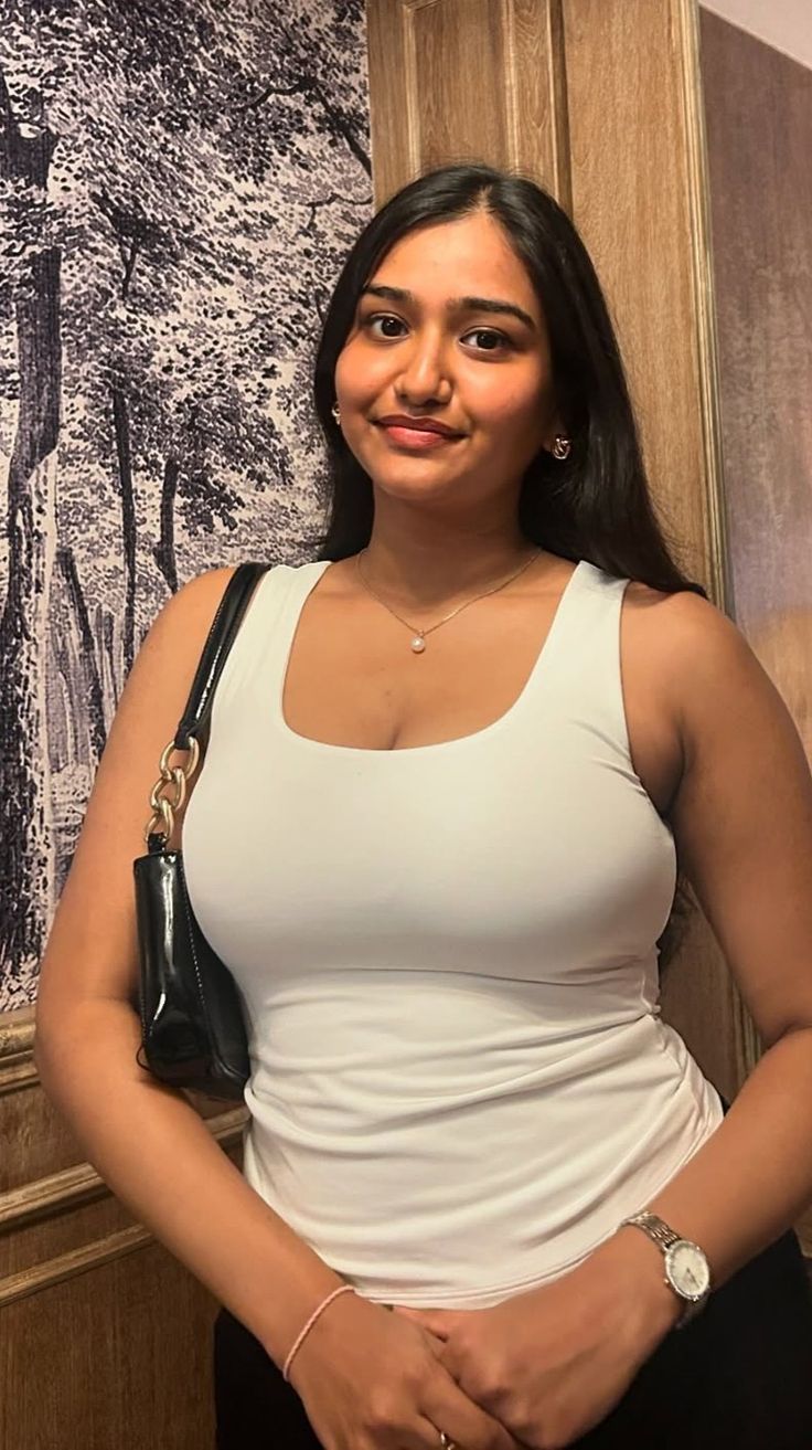 Mumbai Escort Ananya